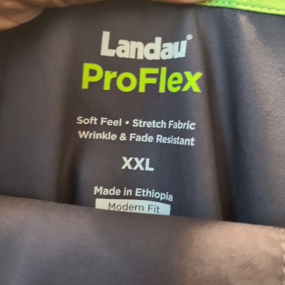 4 Sets LANDAU SCRUBS - Picture 10 of 13
